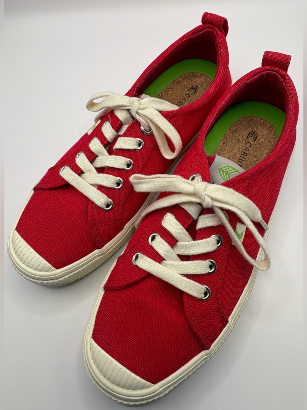 Cariuma OCA Low Red Canvas Sneakers